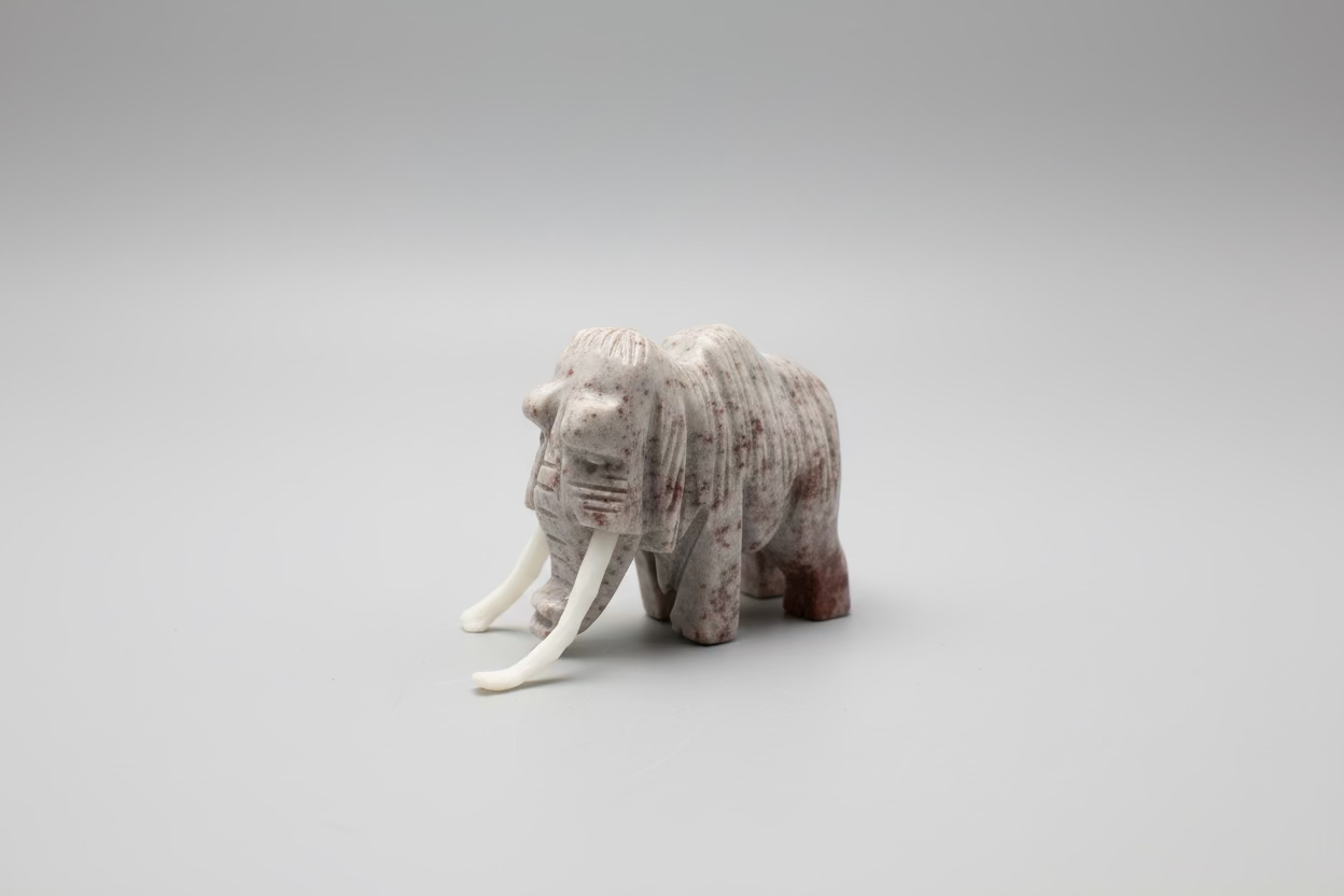 Spekstenen mammoet-olifant beeldje van 76 gram
