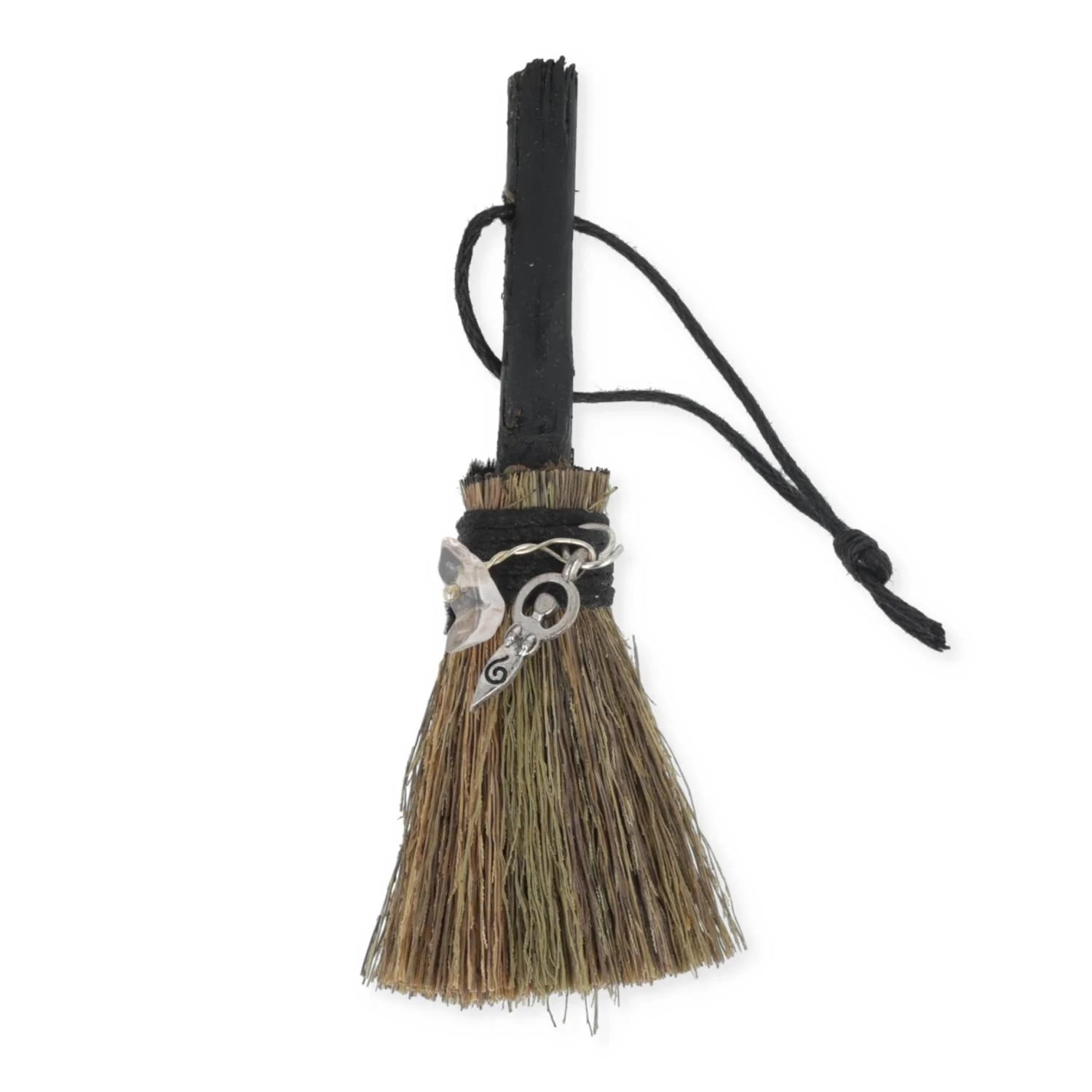 Rituele mini bezem met zwart houten steel, heksenknooppunt hanger en bergkristal kraal