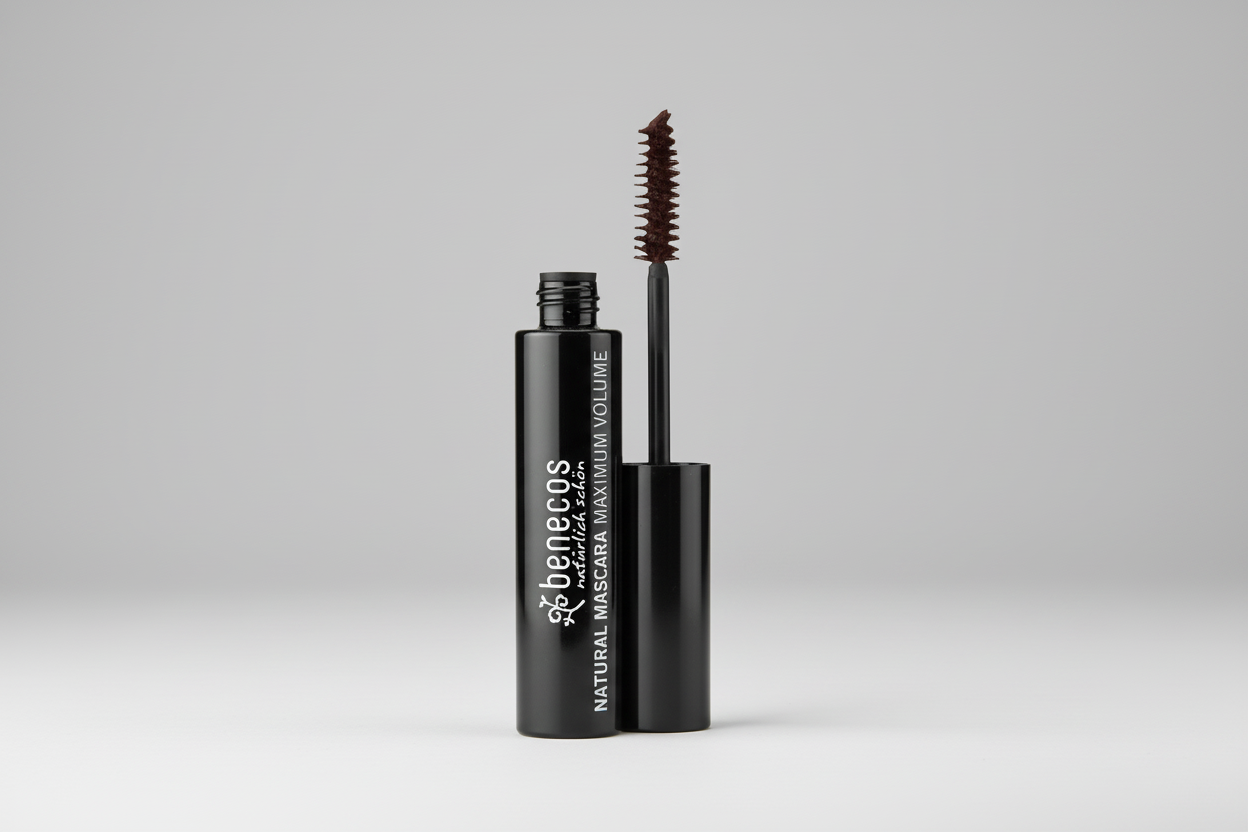 Benecos mascara maximum volume bruin 8ml met natuurlijke ingrediënten en vitamine E voor gevoelige ogen 