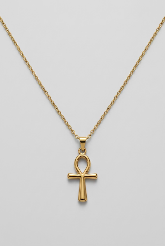 Goudkleurige ankh hanger aan een fijne schakelketting