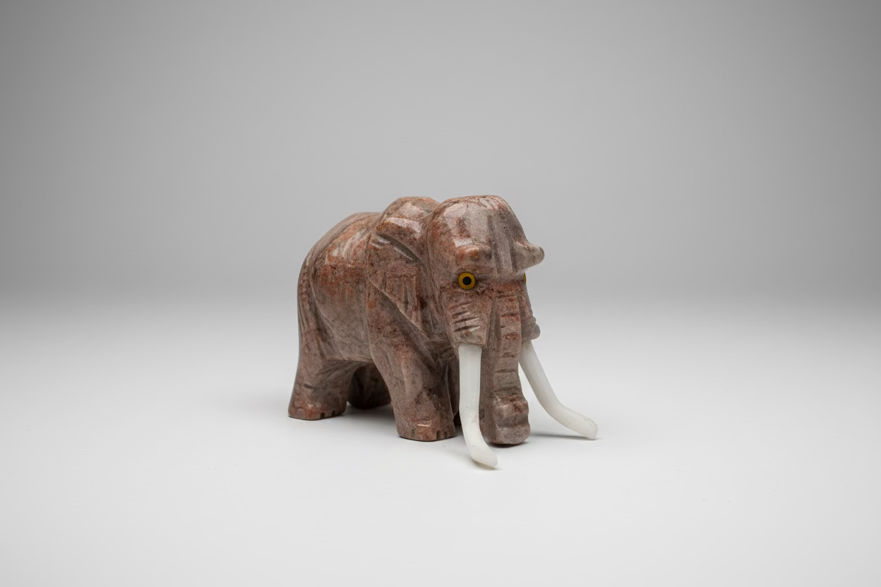 Spekstenen mammoet-olifant beeldje van 76 gram