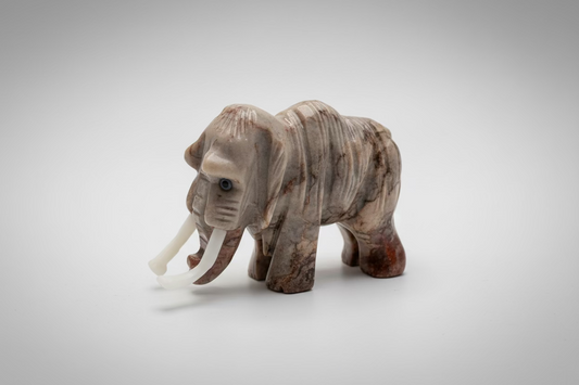 Spekstenen mammoet-olifant beeldje van 76 gram