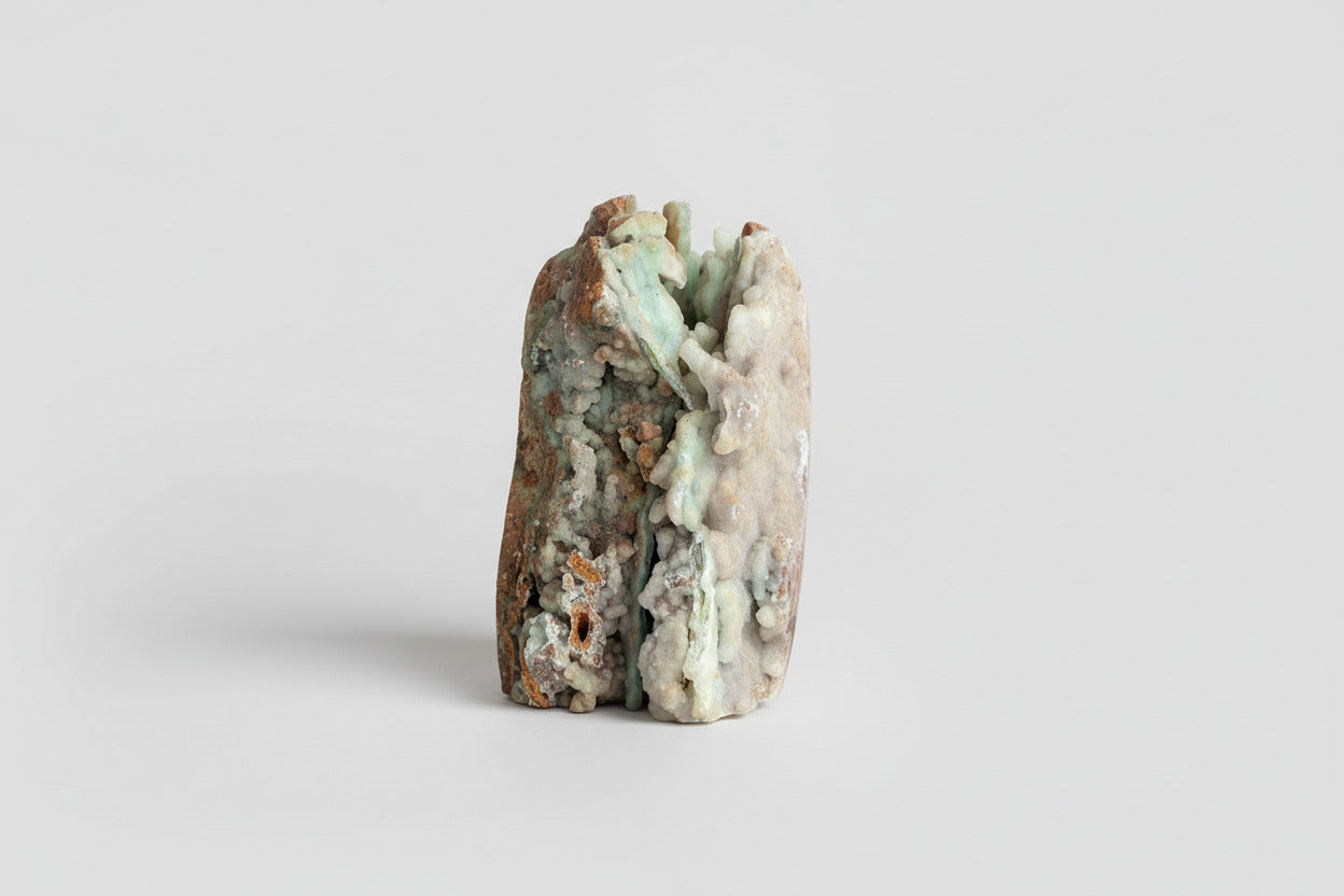 Groen-bruine smithsoniet sculptuur van 206g met zachte vorm