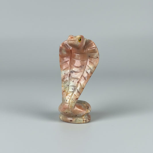 Speksteen slang 5 gram handgesneden miniatuur, 6 cm hoog, natuurlijk speksteen met gladde afwerking