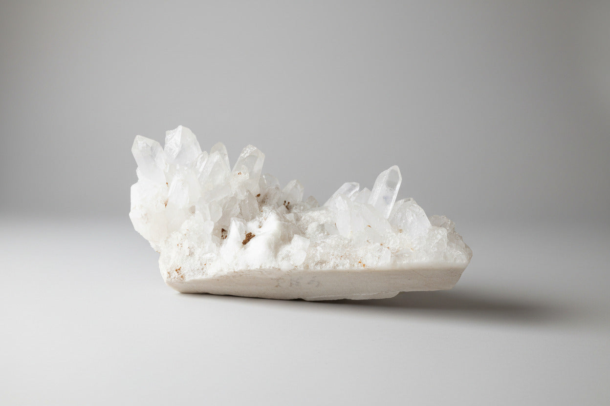 Grote lemurische bergkristal cluster van 2623 g met strepen