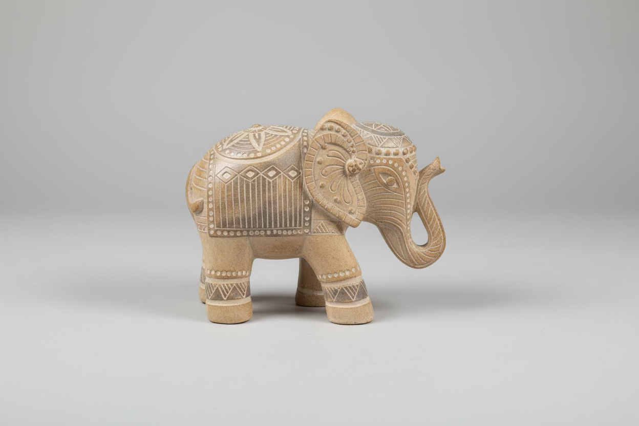 Houten Olifant Beeldje – Handgesneden Decoratie (Variant 2)