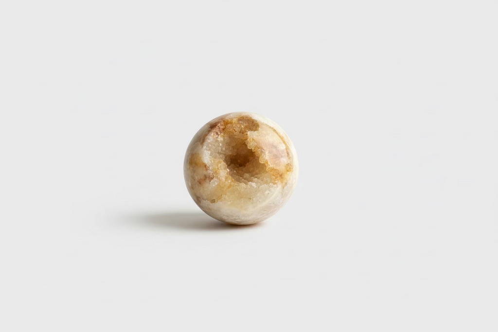 Gelber Jaspis mit Druzy – Polierter Edelstein
