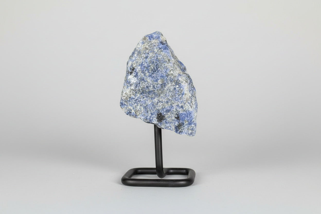 Sodaliet op standaard