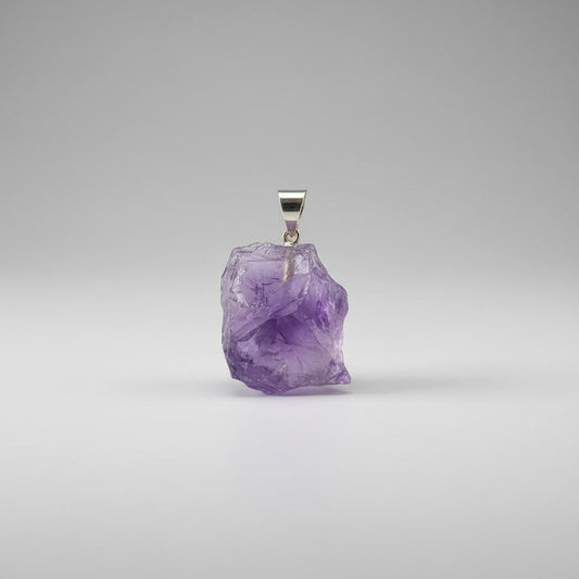 Ruwe amethist hanger met natuurlijke vorm