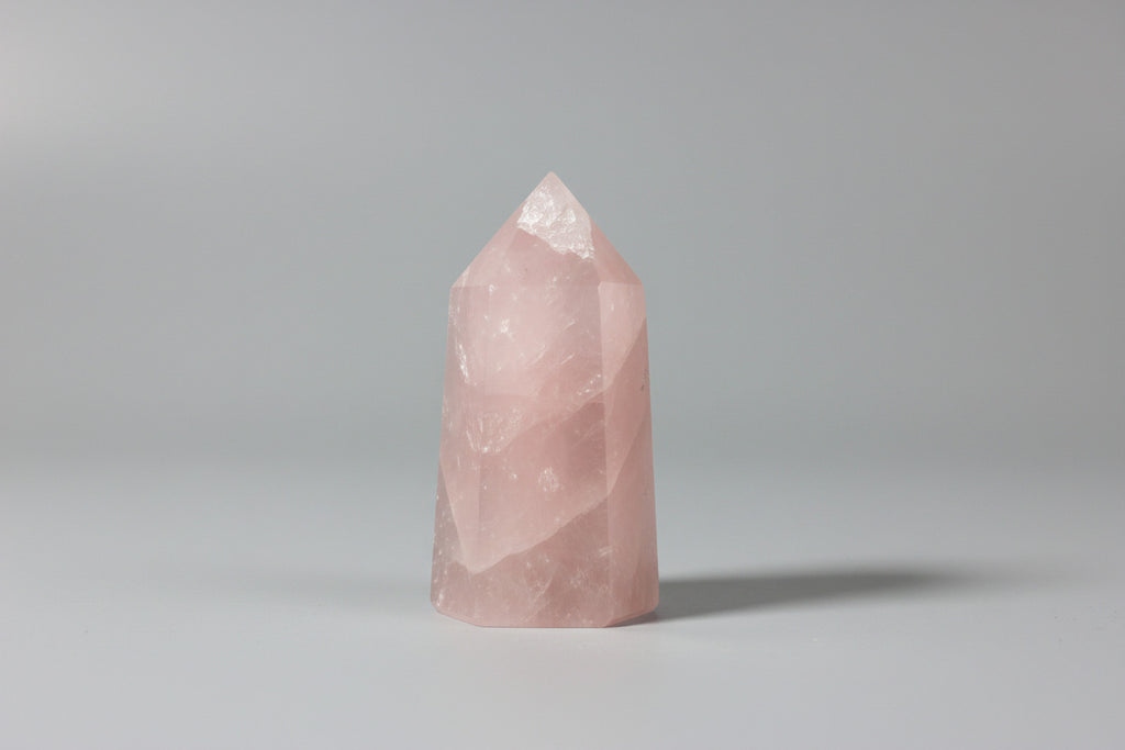 Rozenkwarts punt met zachte roze kleur
