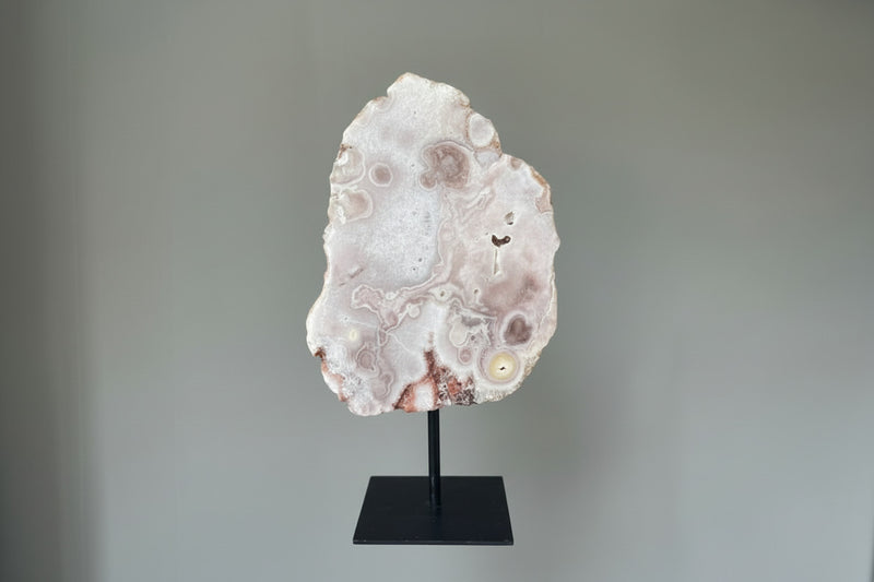 Roze chalcedoon met kwarts stuk