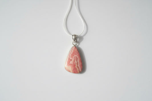 Rhodochrosiet hanger in 925 zilver met roze tint