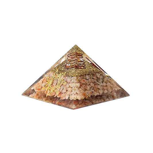Orgonite piramide met zonnesteen
