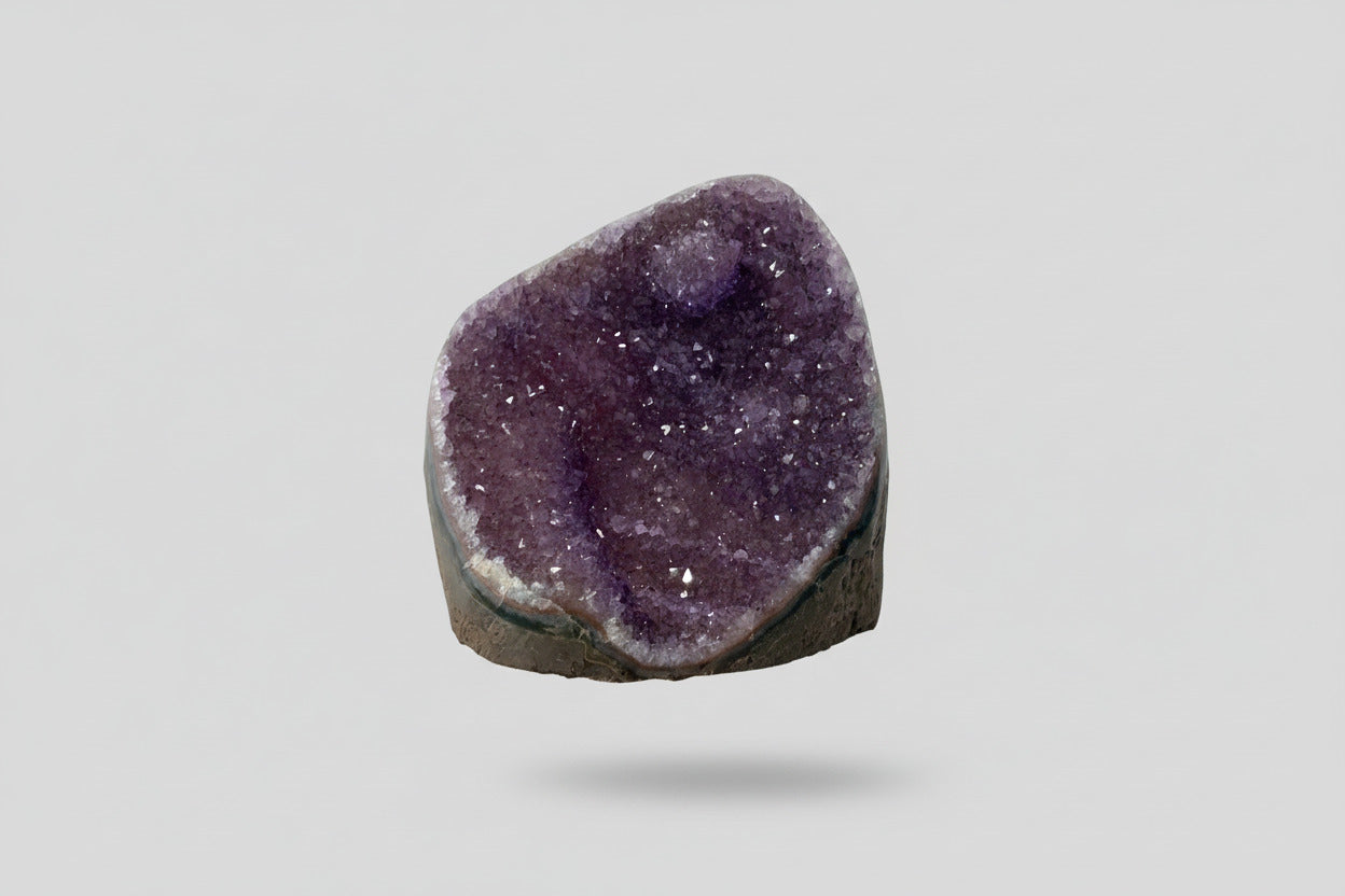 Amethist geode cut base 14