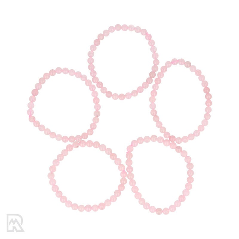 Rozenkwarts armband in zachte roze kralen